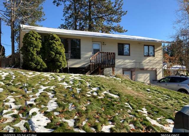 Property at 3614 N C St, Spokane, WA 99205, 3 beds, 2 baths