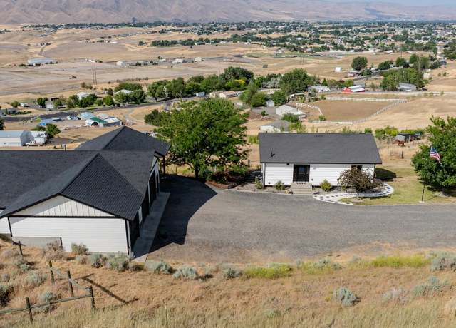 Property at 2860 Scenic Hills Dr, Clarkston, WA 99403, 4 beds, 2 baths
