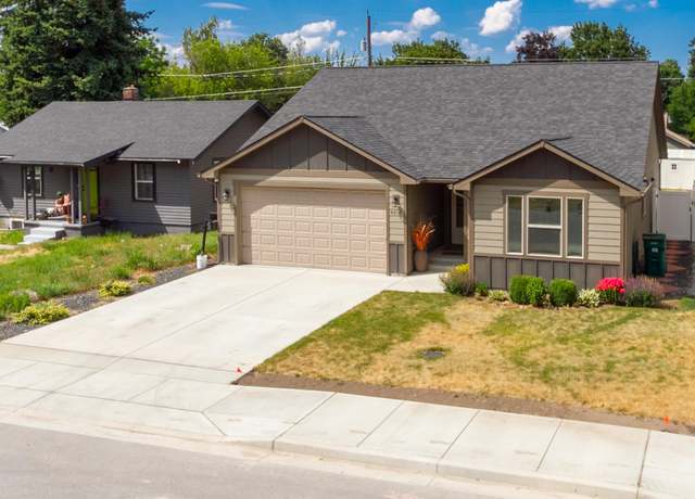 Property at 4017 E Hartson Ave, Spokane, WA 99202, 3 beds, 2 baths