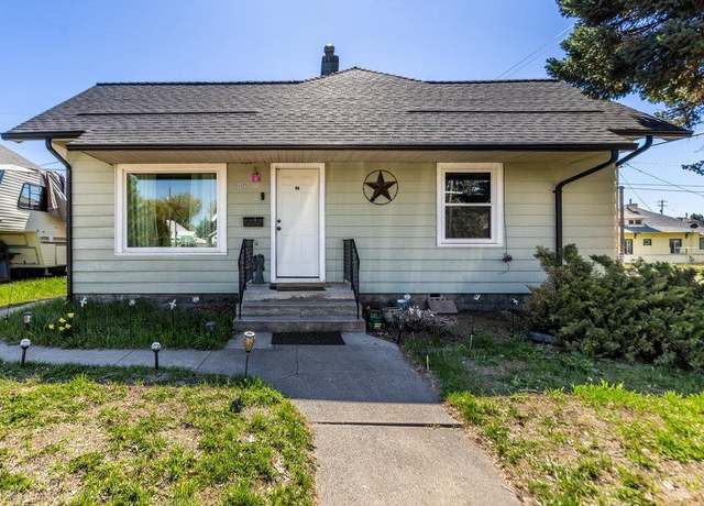 Property at 102 E 5th Ave, Ritzville, WA 99169, 2 beds, 1 bath