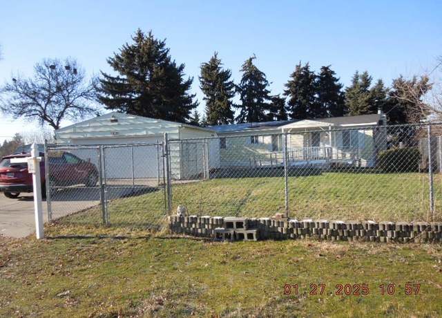 Property at 18502 E Mountainview Ave, Otis Orchards, WA 99027, 2 beds, 2 baths