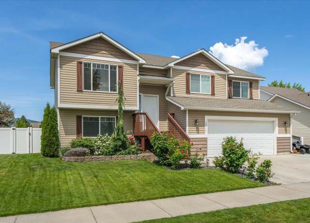 Property at 18117 E Michielli Ave, Spokane Valley, WA 99016, 4 beds, 3 baths