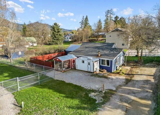 Property at 802 N Victoria St, Chewelah, WA 99109, 2 beds, 1 bath