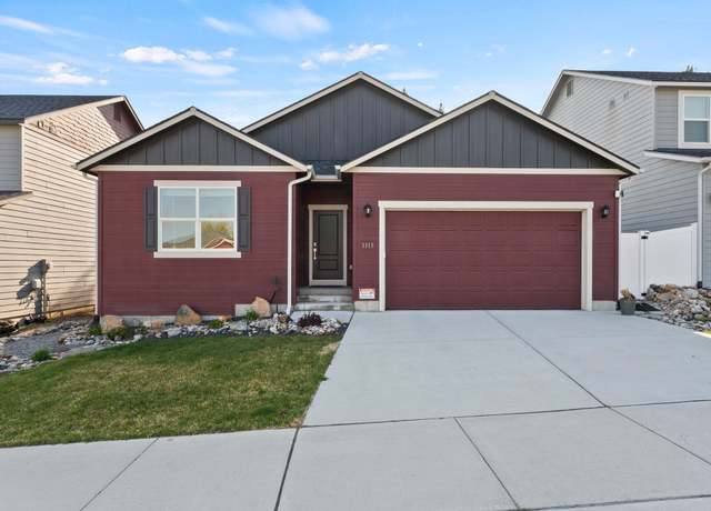 Property at 1113 S Bannen Rd, Spokane Valley, WA 99037, 3 beds, 2 baths