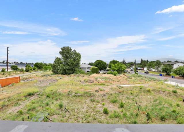 Property at 12419 E 3rd Ave, Spokane Valley, WA 99216