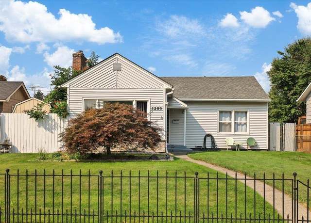 Property at 5209 N Madison St, Spokane, WA 99205, 2 beds, 1 bath