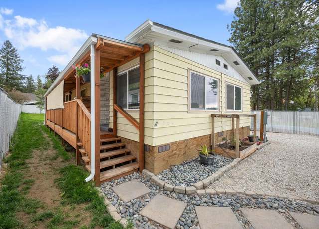 Property at 612 N 2nd St, Springdale, WA 99173, 3 beds, 2 baths