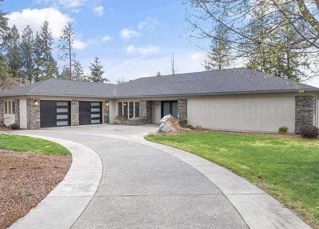 Property at 1518 W Fairway Dr, Spokane, WA 99218, 3 beds, 3 baths