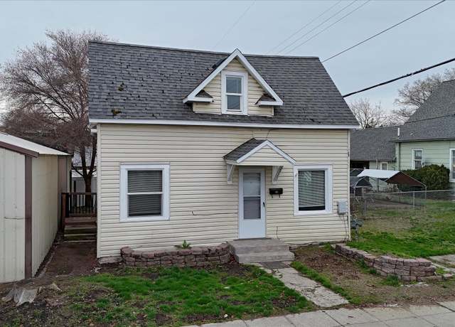 Property at 2311 N Stevens St, Spokane, WA 99205, 4 beds, 1 bath