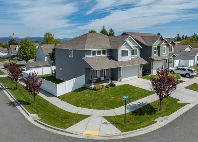 Property at 19311 Hartson Ave, Spokane Valley, WA 99016, 4 beds, 3 baths