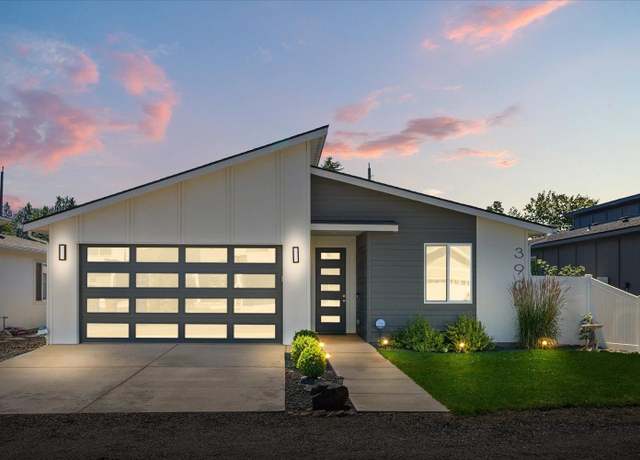 Property at 3904 E 27th Ave, Spokane, WA 99223, 3 beds, 2 baths