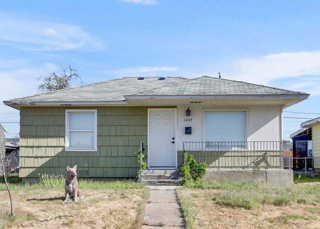 Property at 1207 E Garland Ave, Spokane, WA 99207, 2 beds, 1 bath