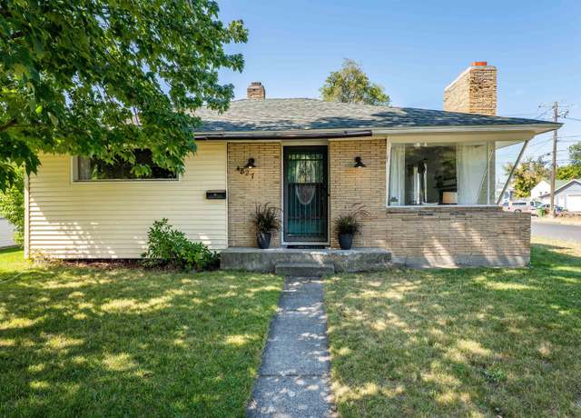 Property at 4827 N Elgin St, Spokane, WA 99205, 3 beds, 1 bath