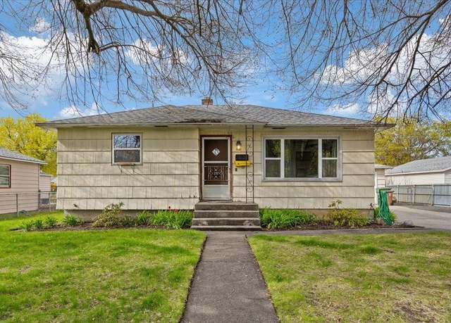 Property at 2717 E Heroy Ave, Spokane, WA 99207, 3 beds, 2 baths