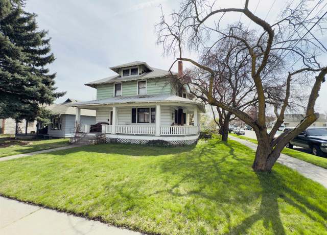 Property at 4722 N Regal St, Spokane, WA 99217, 7 beds, 3 baths