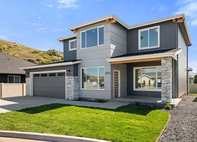 Property at 20218 E 10th Ct, Greenacres, WA 99016, 3 beds, 3 baths