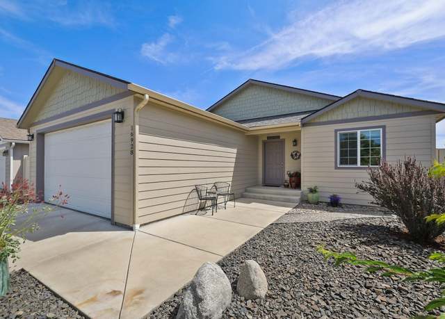 Property at 16928 E Nora Ave, Spokane Valley, WA 99016, 5 beds, 3 baths