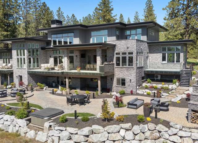 Property at 13903 N Riverbluff Ln, Spokane, WA 99208, 4 beds, 7 baths