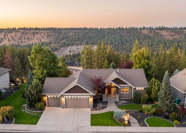 Property at 5415 S Blueridge Dr, Spokane, WA 99224, 4 beds, 3 baths