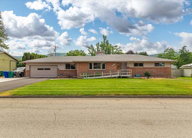 Property at 3920 S Ridgeview Dr, Spokane Valley, WA 99206, 3 beds, 2 baths