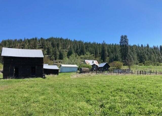 Property at 2242 Hwy 25 Hwy S, Kettle Falls, WA 99141, 3 beds, 3 baths