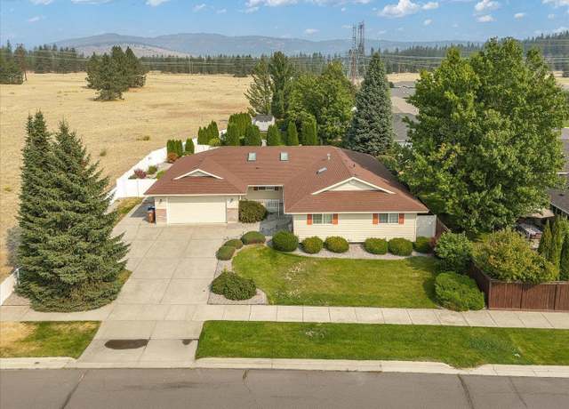 Property at 5608 W Bedford Ave, Spokane, WA 99208, 4 beds, 3 baths