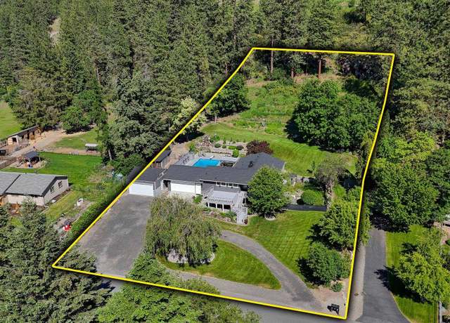 Property at 1407 S Shamrock St, Veradale, WA 99037, 5 beds, 3 baths