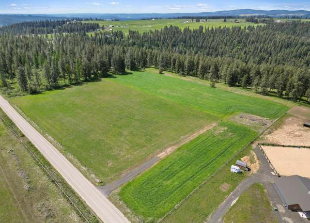 Property at 24811 N Orchard Bluff Rd, Chattaroy, WA 99003