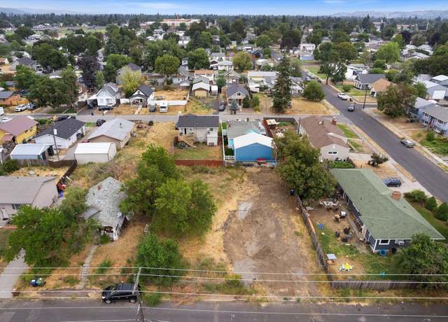 Property at 1683 E Garland Ave, Spokane, WA 99207