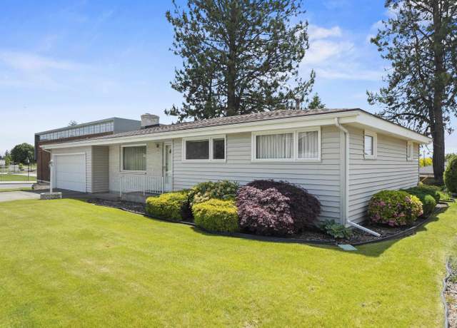 Property at 2805 W Houston Ave, Spokane, WA 99208, 3 beds, 2 baths