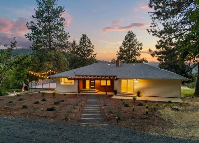 Property at 6903 E 42nd Ave, Spokane, WA 99223, 4 beds, 4 baths