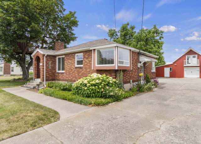 Property at 14323 E Broadway Ave, Spokane Valley, WA 99216, 3 beds, 2 baths