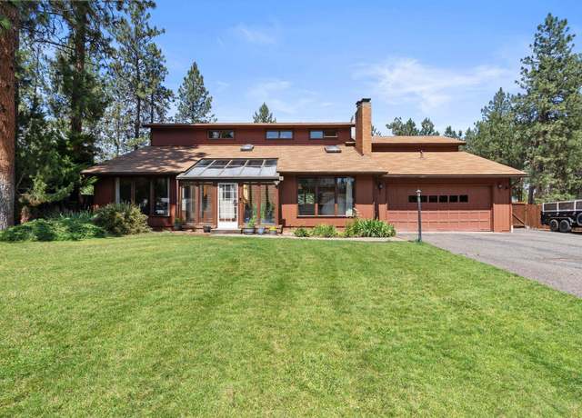 Property at 725 E Timberwood Cir, Spokane, WA 99208, 5 beds, 4 baths