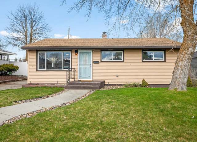 Property at 3144 W Eloika Ave, Spokane, WA 99205, 4 beds, 1 bath