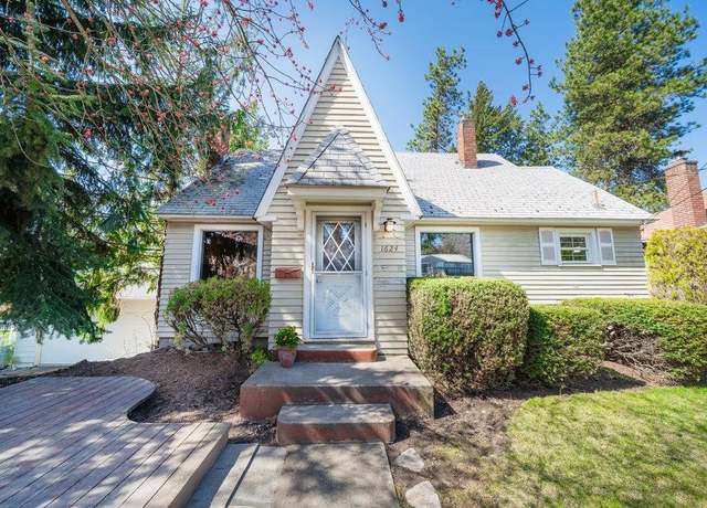 Property at 1624 S Maple Blvd, Spokane, WA 99203, 3 beds, 2 baths