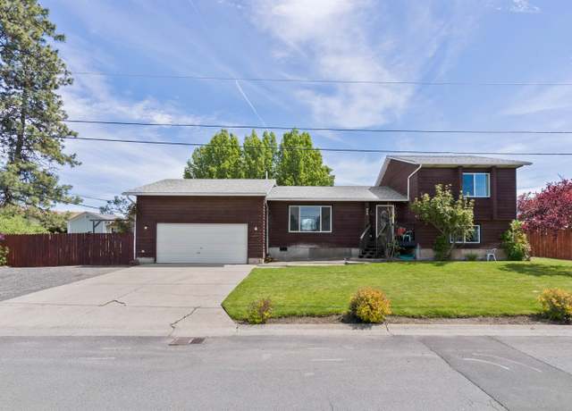 Property at 513 S Legg St, Medical Lake, WA 99022, 3 beds, 2 baths