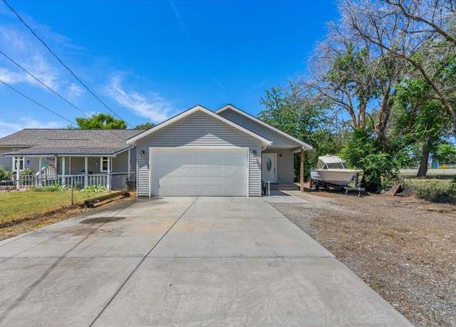 Property at 418 S Chronicle Rd, Spokane Valley, WA 99212, 3 beds, 2 baths
