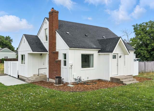 Property at 804 N Pierce Rd, Spokane Valley, WA 99037, 4 beds, 2 baths