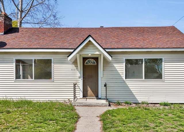 Property at 5127 N Lincoln St, Spokane, WA 99205, 3 beds, 1 bath