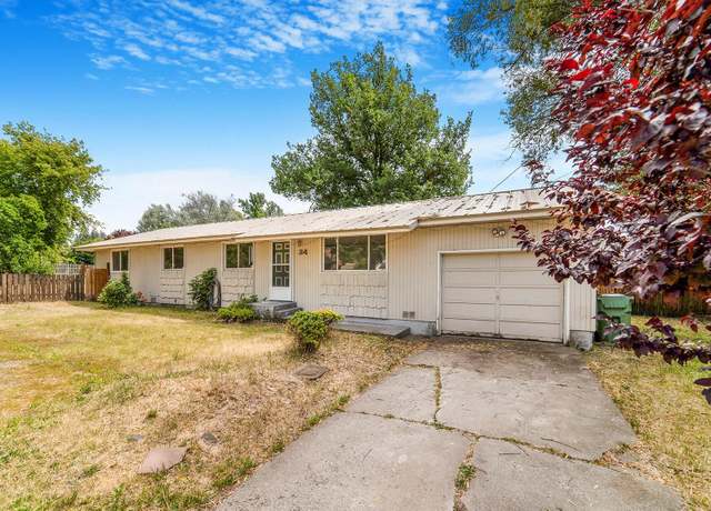 Property at 34 E Lake Ave, Rockford, WA 99030, 4 beds, 2 baths