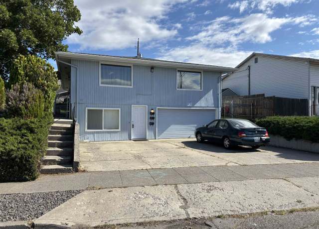 Property at 311 E Fairview Ave, Spokane, WA 99207, 6 beds, 3 baths