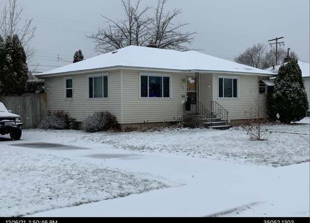 Property at 36 E Heroy Ave, Spokane, WA 99207, 2 beds, 1 bath