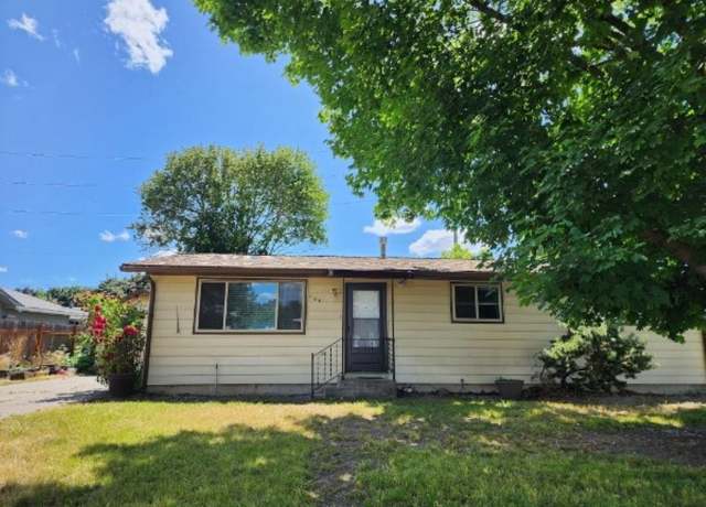 Property at 704 E Beacon Ave, Spokane, WA 99208, 3 beds, 1 bath
