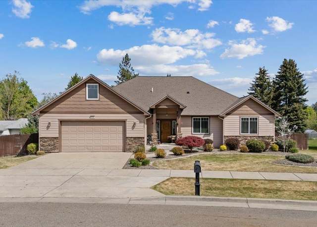 Property at 13721 E 10th Ave, Spokane Valley, WA 99216, 3 beds, 3 baths