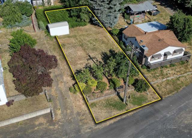 Property at 338 S Ramsey St, Tekoa, WA 99033