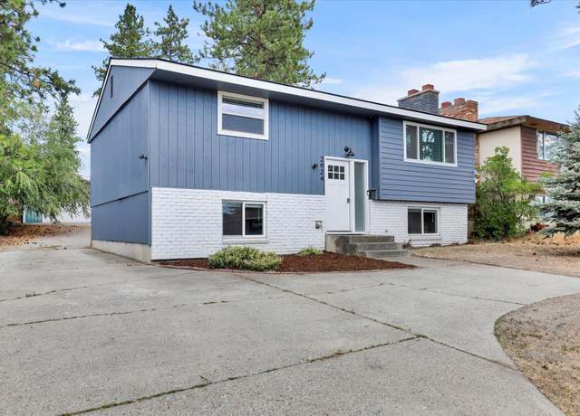 Property at 2924 W Wellesley Ave, Spokane, WA 99205, 4 beds, 2 baths