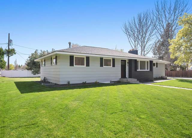 Property at 11904 E 22nd Ave, Spokane Valley, WA 99206, 5 beds, 3 baths