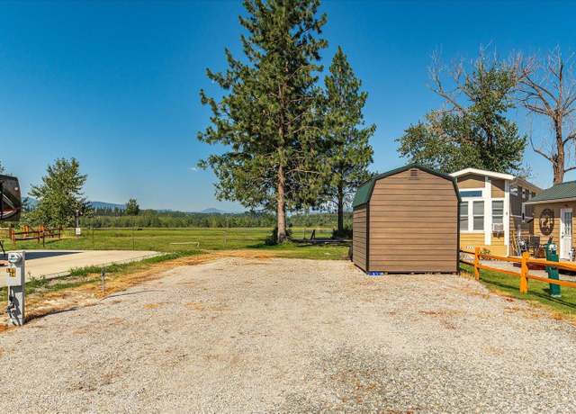 Property at 311 Guinevere Dr, Usk, WA 99180