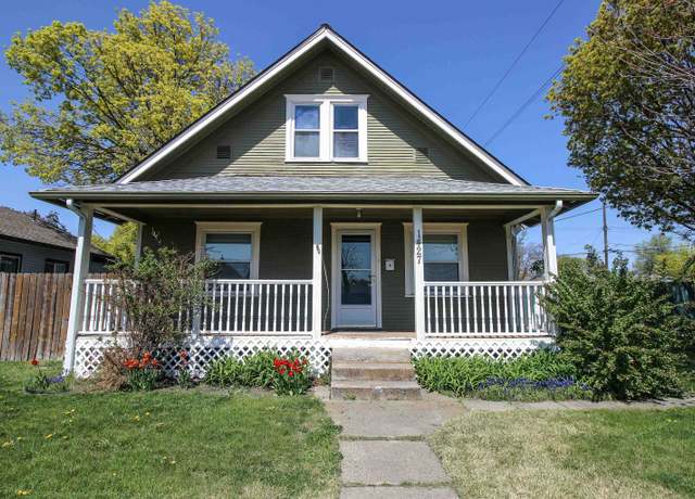 Property at 1427 E Bridgeport Ave, Spokane, WA 99207, 3 beds, 1 bath