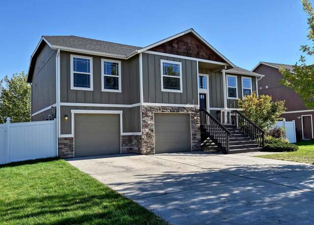 Property at 1615 W Carolina Way, Spokane, WA 99208, 3 beds, 3 baths